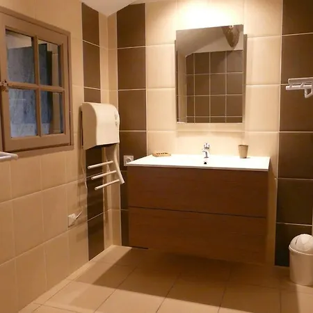 Holiday home Agreable Mas Au Calme Jusqu'a 11 Pers. Pres D'uzes *